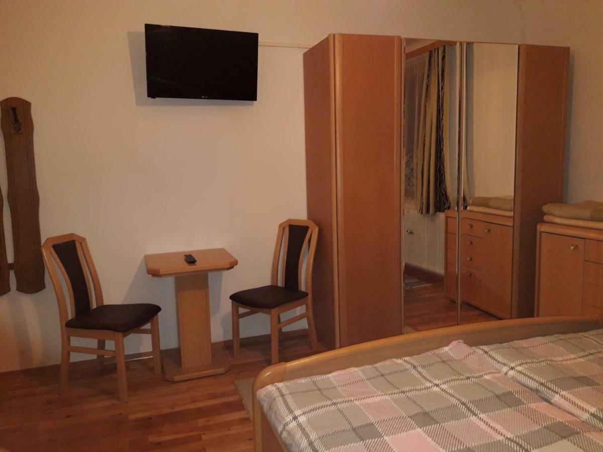 Dorfwirtshaus Rauch Hotel Eschabruck Luaran gambar