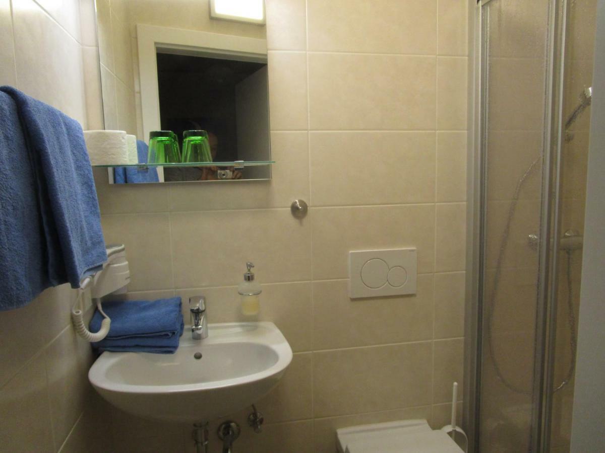 Dorfwirtshaus Rauch Hotel Eschabruck Luaran gambar