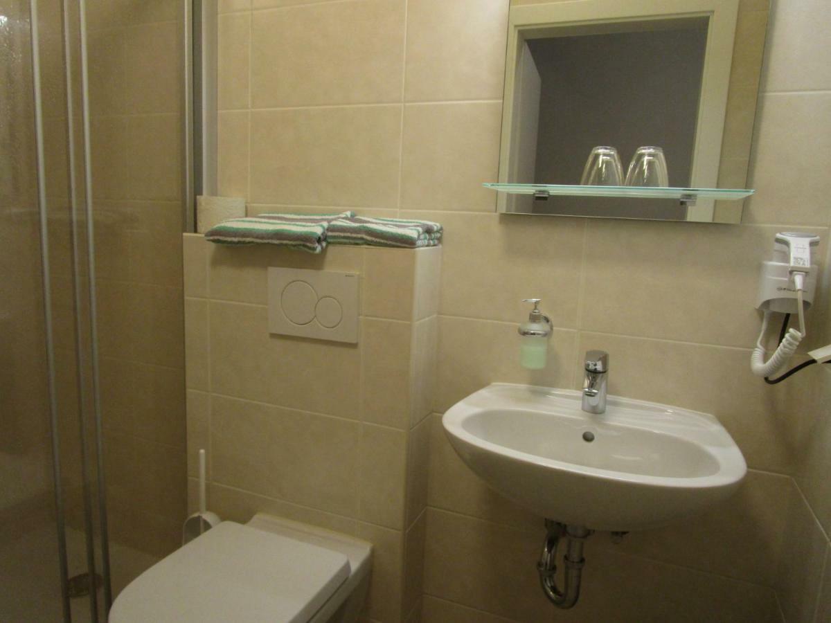 Dorfwirtshaus Rauch Hotel Eschabruck Luaran gambar